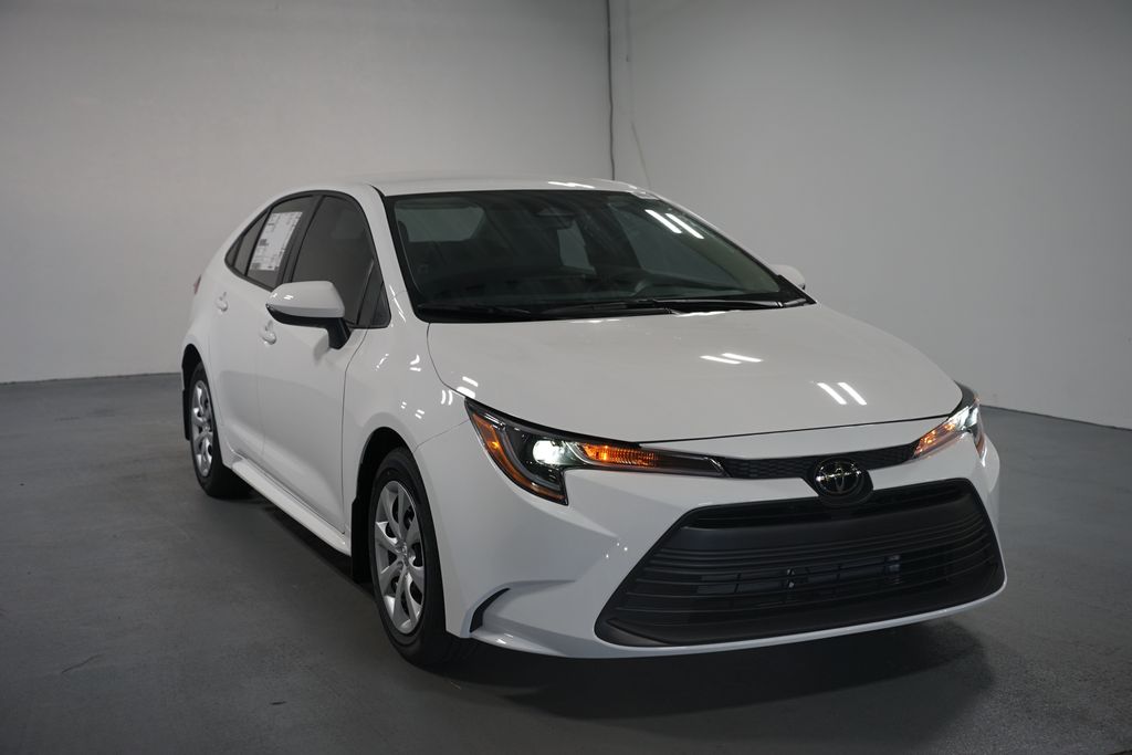 Thumbnail: 2026 Toyota Corolla - 3