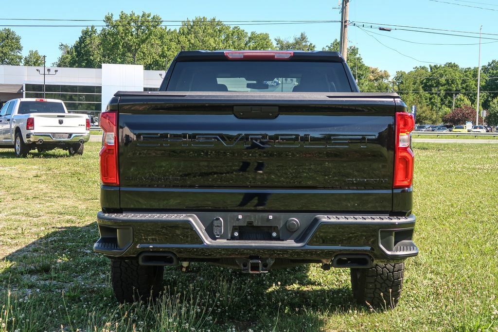 2021 Chevrolet Silverado 1500 Custom