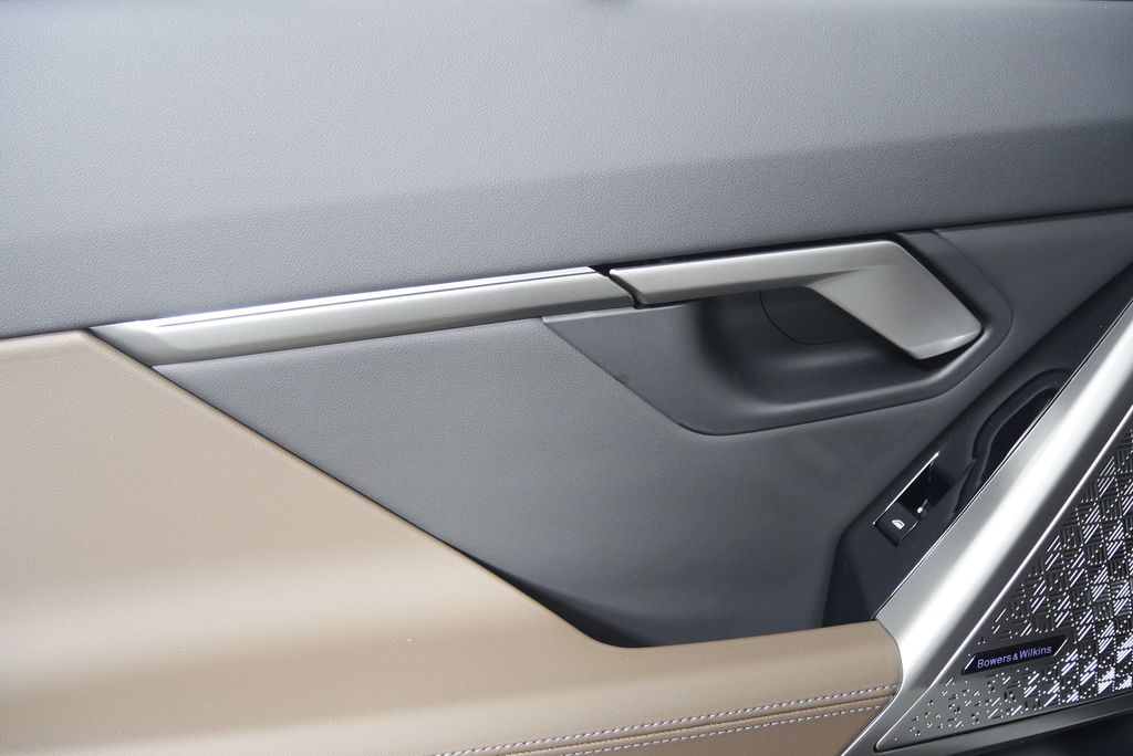 Thumbnail: 2025 BMW i5 - 14