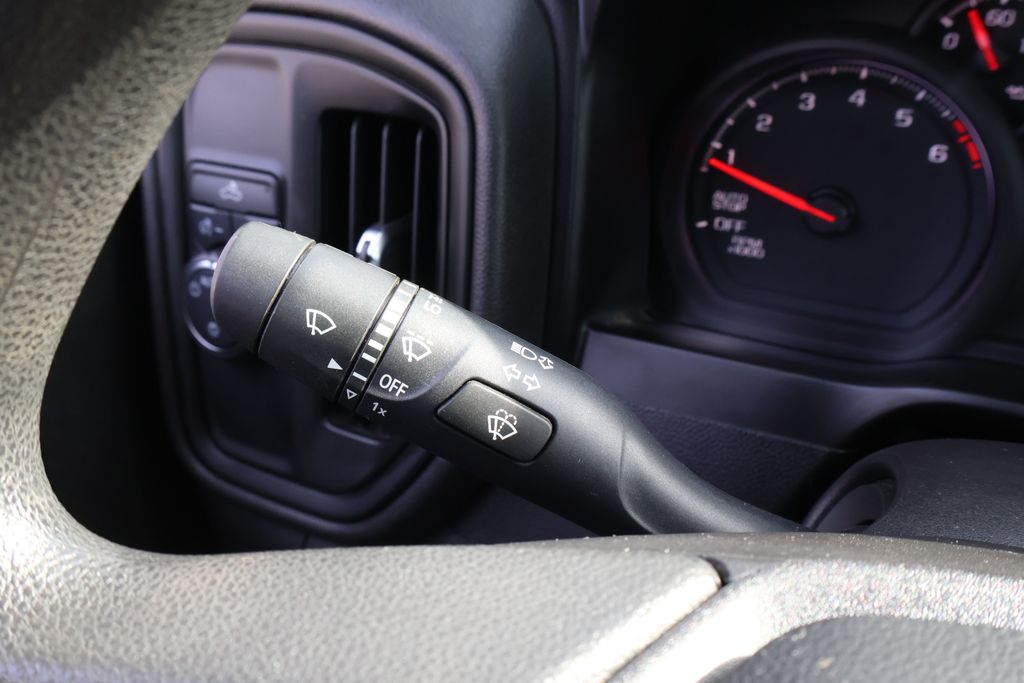 Thumbnail: 2021 Chevrolet Silverado 1500 - 28