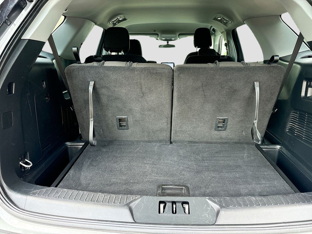 2023 Ford Explorer XLT - Photo 26