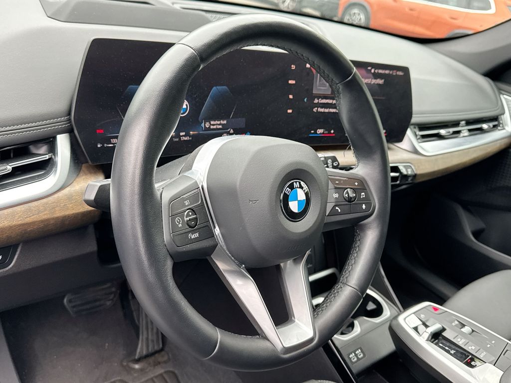 2023 BMW X1 xDrive28i 3