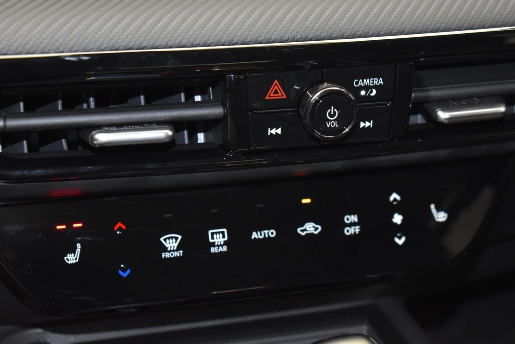 Thumbnail: 2026 Nissan Kicks - 20