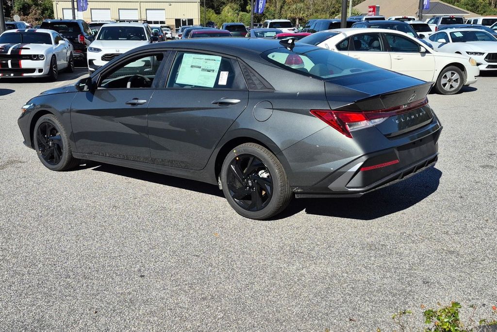New 2026 Gray Hyundai SEL Sport Plus image 8