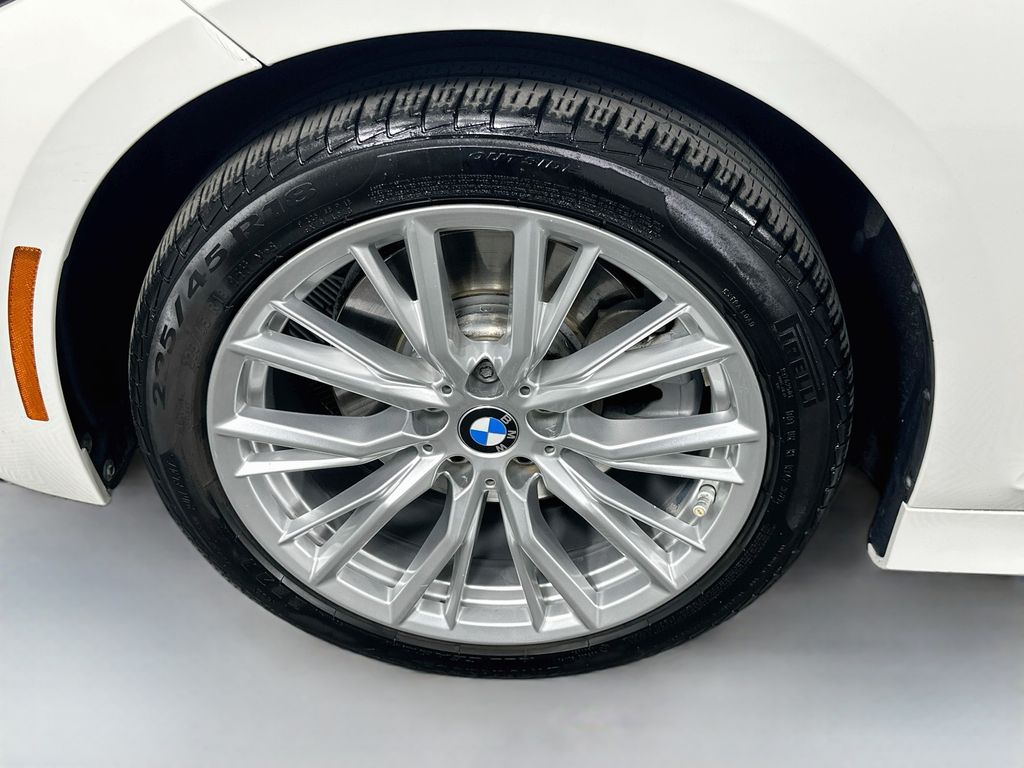Thumbnail: 2023 BMW 3 Series - 32