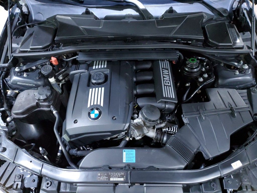 2011 BMW 3 Series 328i 43