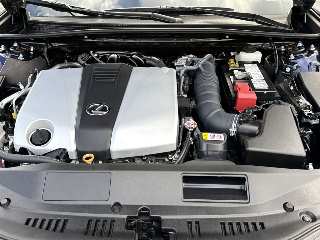 Thumbnail: 2025 Lexus ES - 14