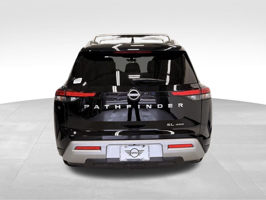 Thumbnail: 2024 Nissan Pathfinder - 4