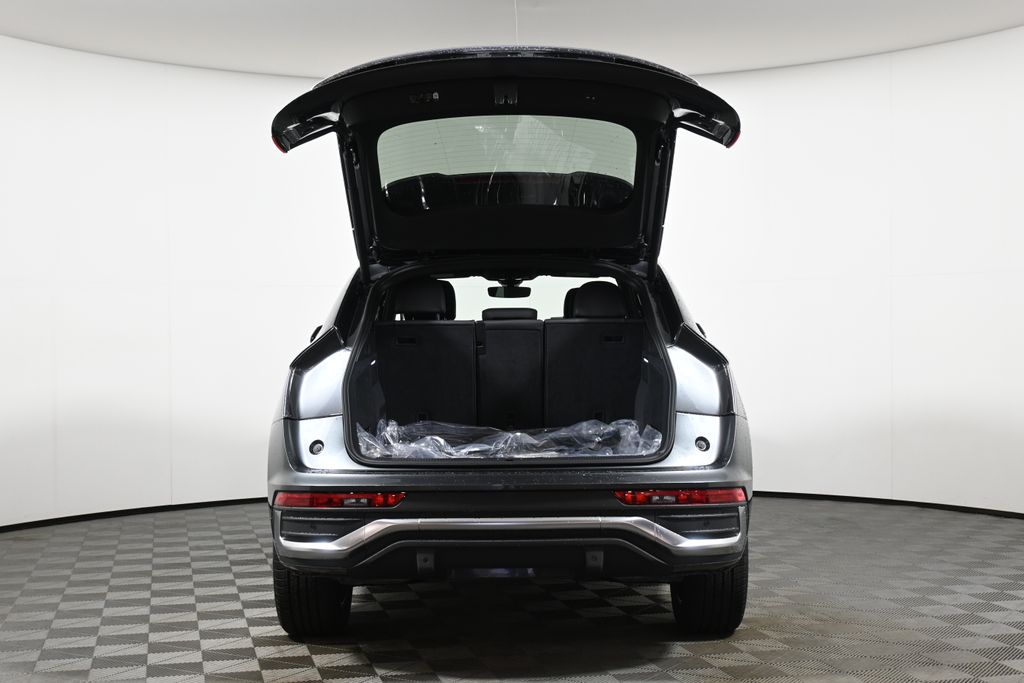2025 Audi Q5  28