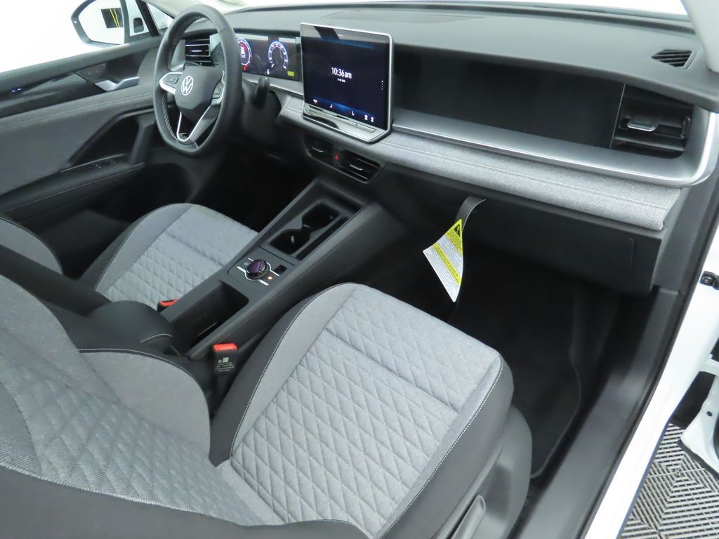 Thumbnail: 2026 Volkswagen Tiguan - 17