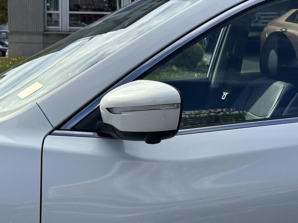 Thumbnail: 2014 Nissan Rogue - 12