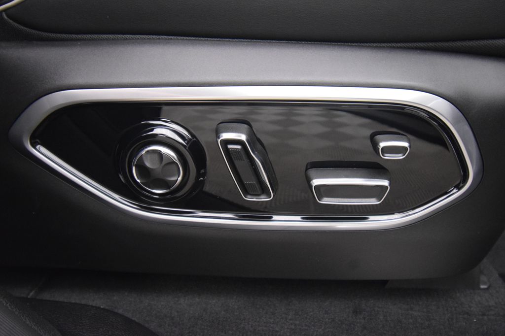 new 2026 Jeep Grand Cherokee L car, priced at $62,018
