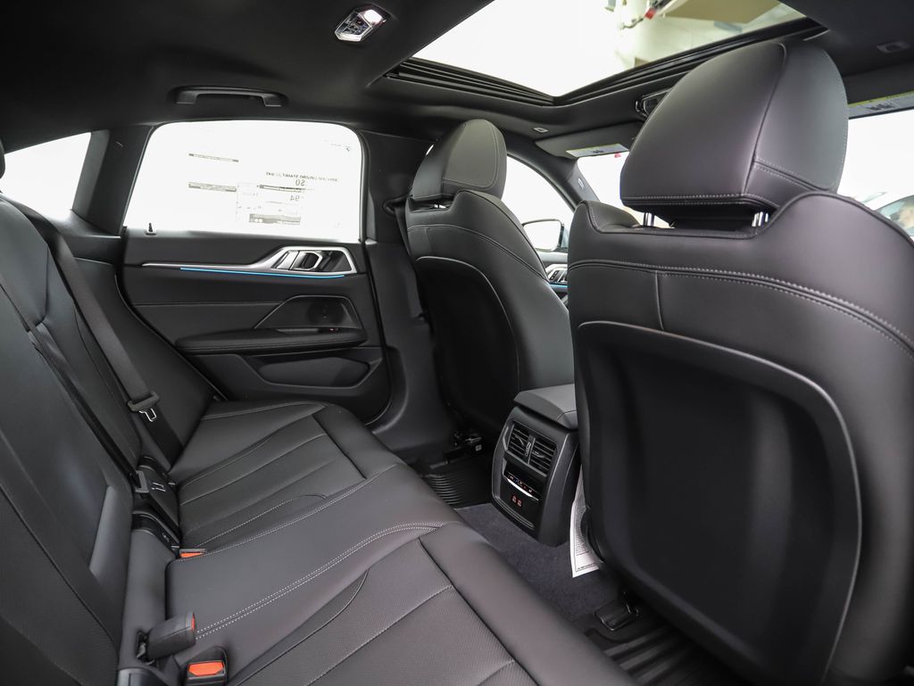 Thumbnail: 2026 BMW i4 - 26