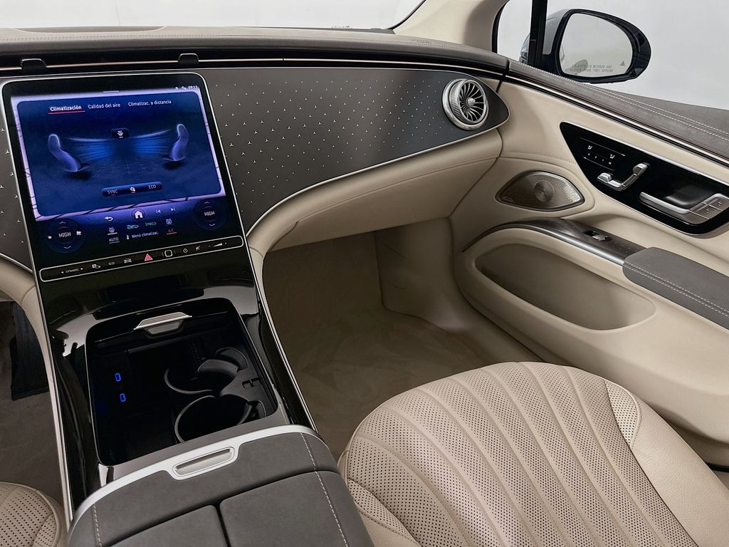 Thumbnail: 2022 Mercedes-Benz EQS - 24