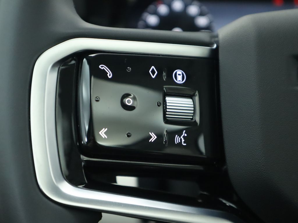2024 Land Rover Discovery Sport S 11