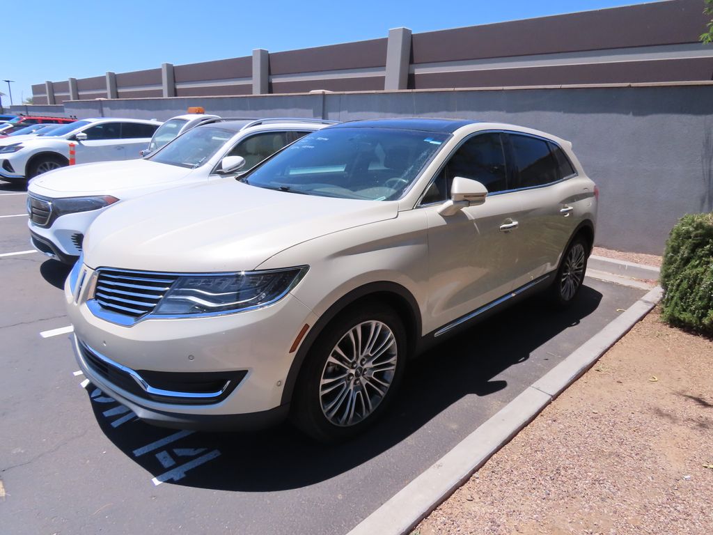 Thumbnail: 2016 Lincoln MKX - 2