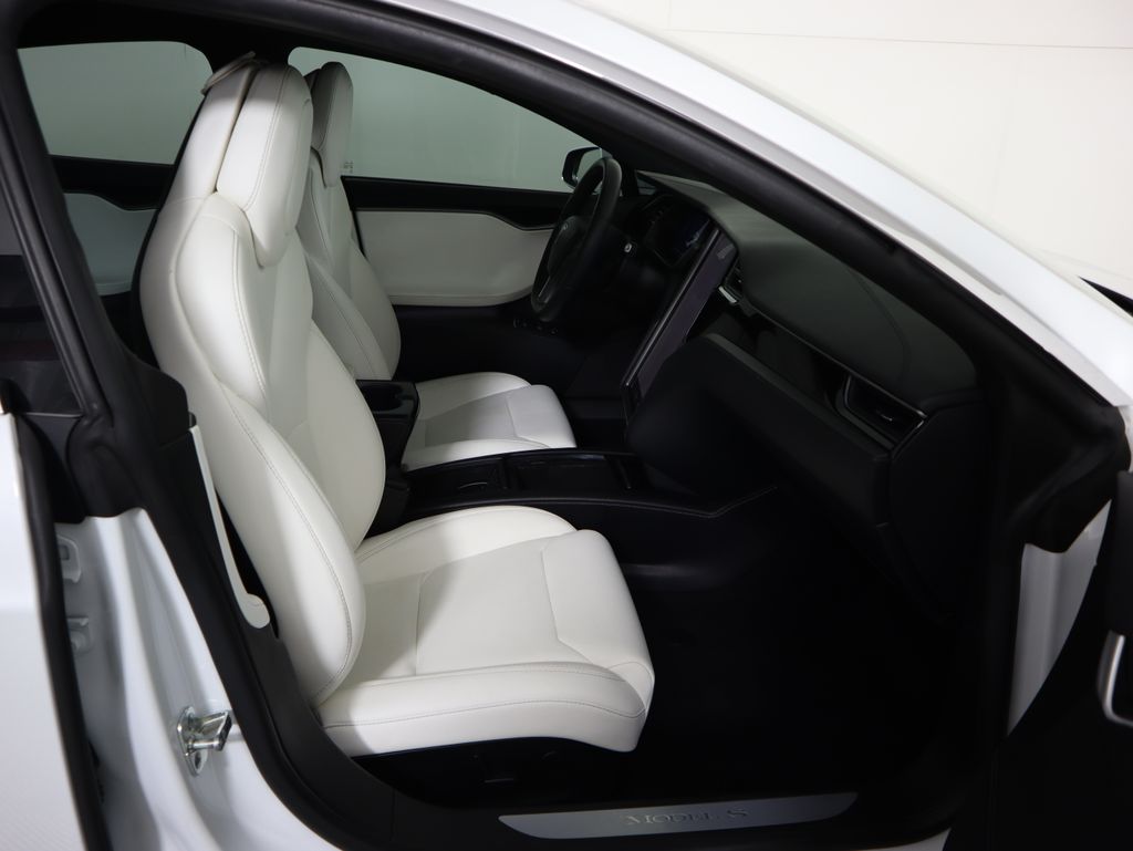 Thumbnail: 2018 Tesla Model S - 21