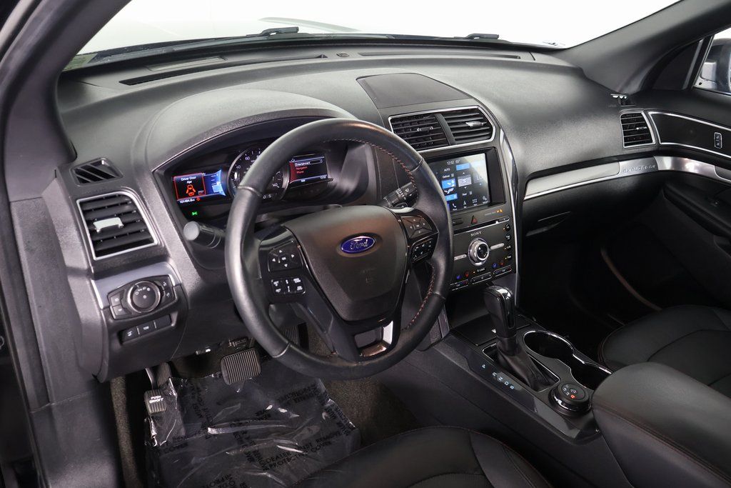 Thumbnail: 2018 Ford Explorer - 7