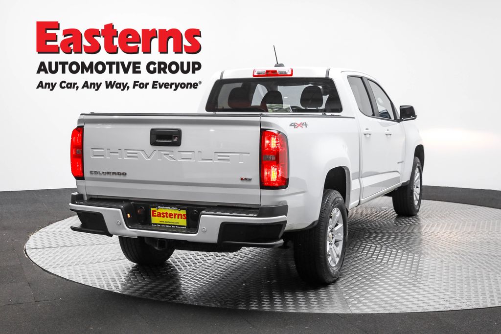 Used 2022 White Chevrolet LT image 5