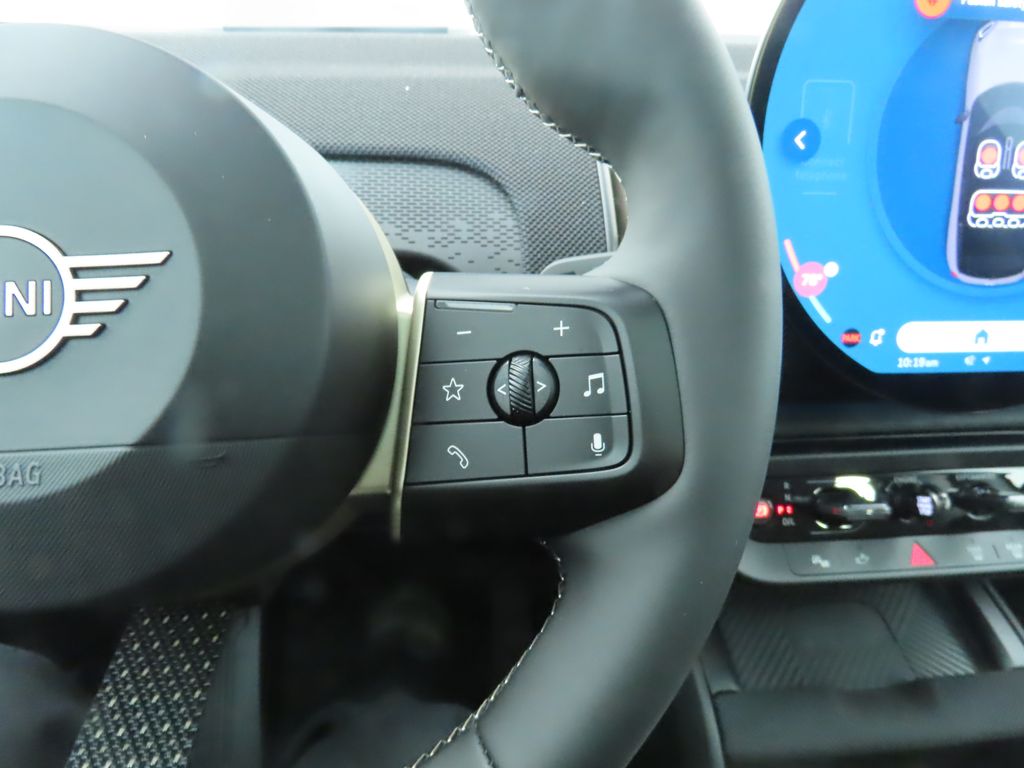 2025 MINI Cooper Countryman Iconic 13