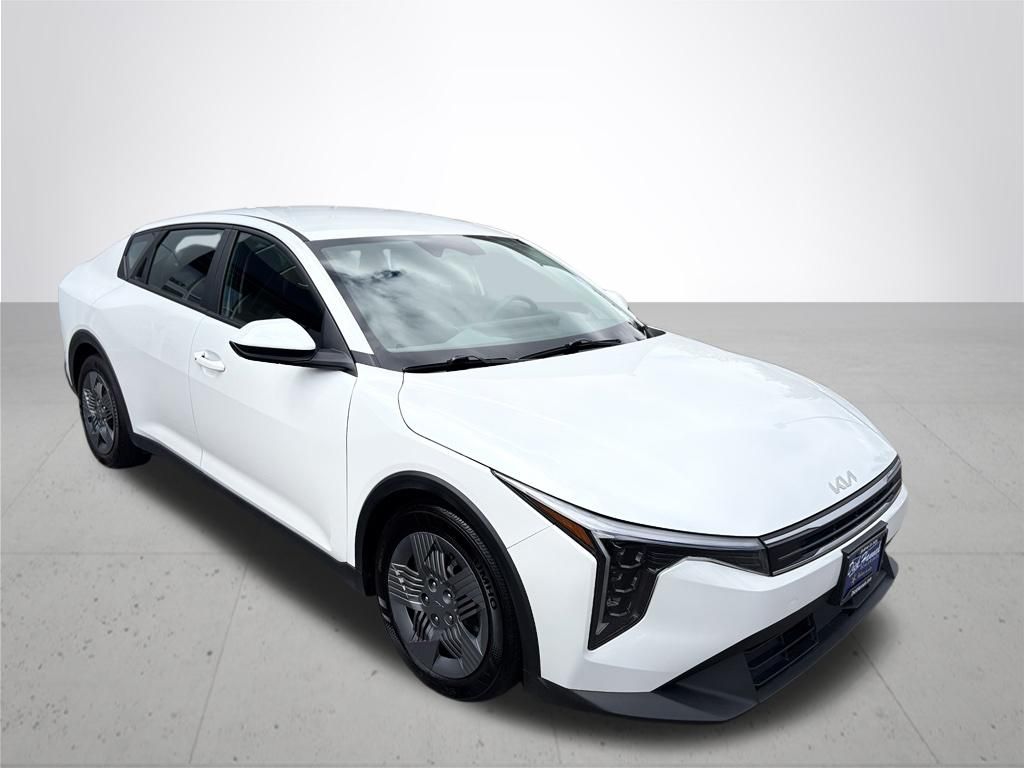 2025 Kia K4 LX