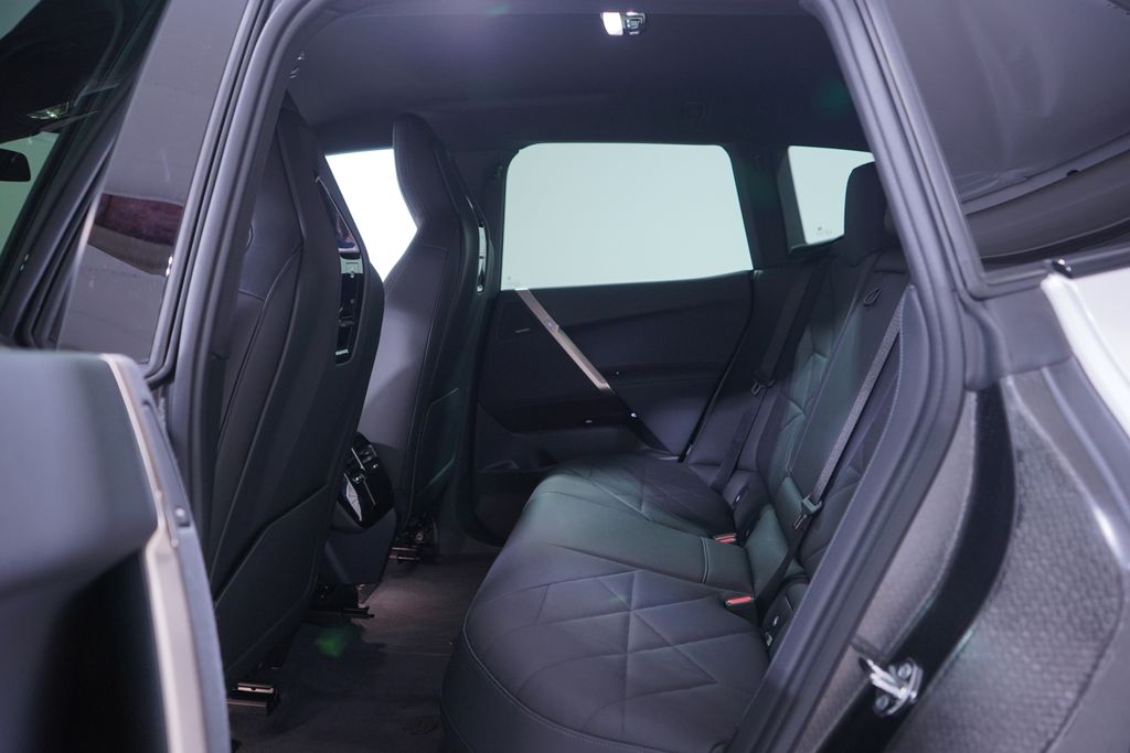 Thumbnail: 2026 BMW iX - 9