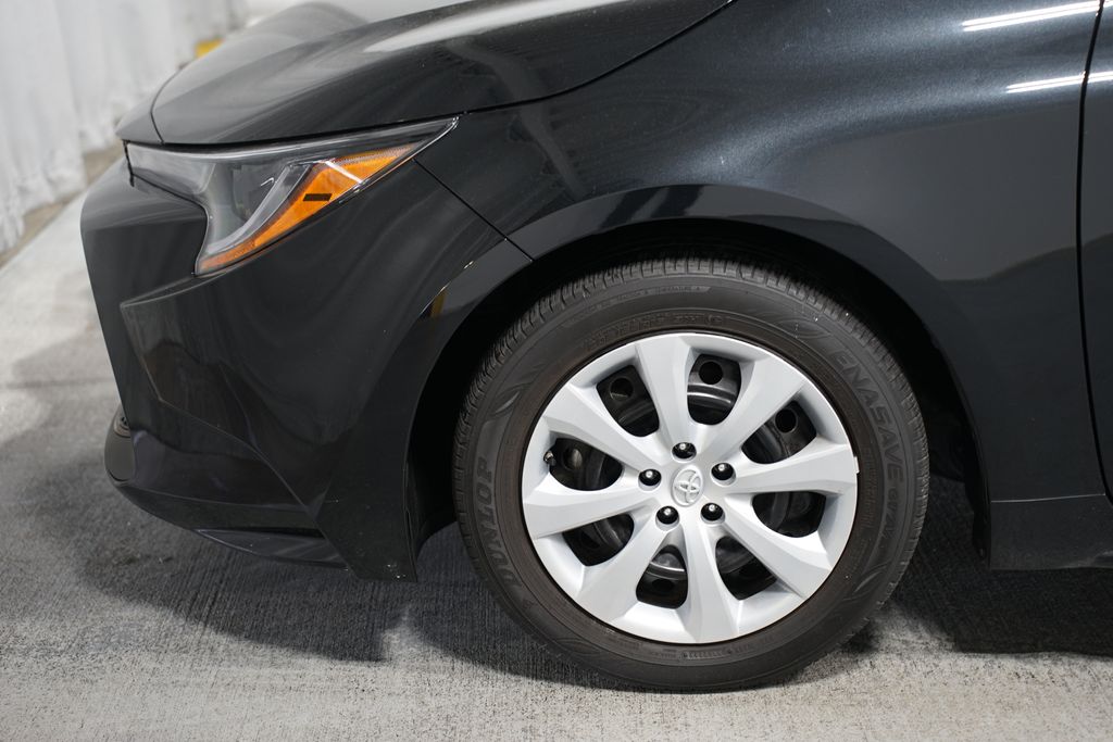 2022 Toyota Corolla LE 5