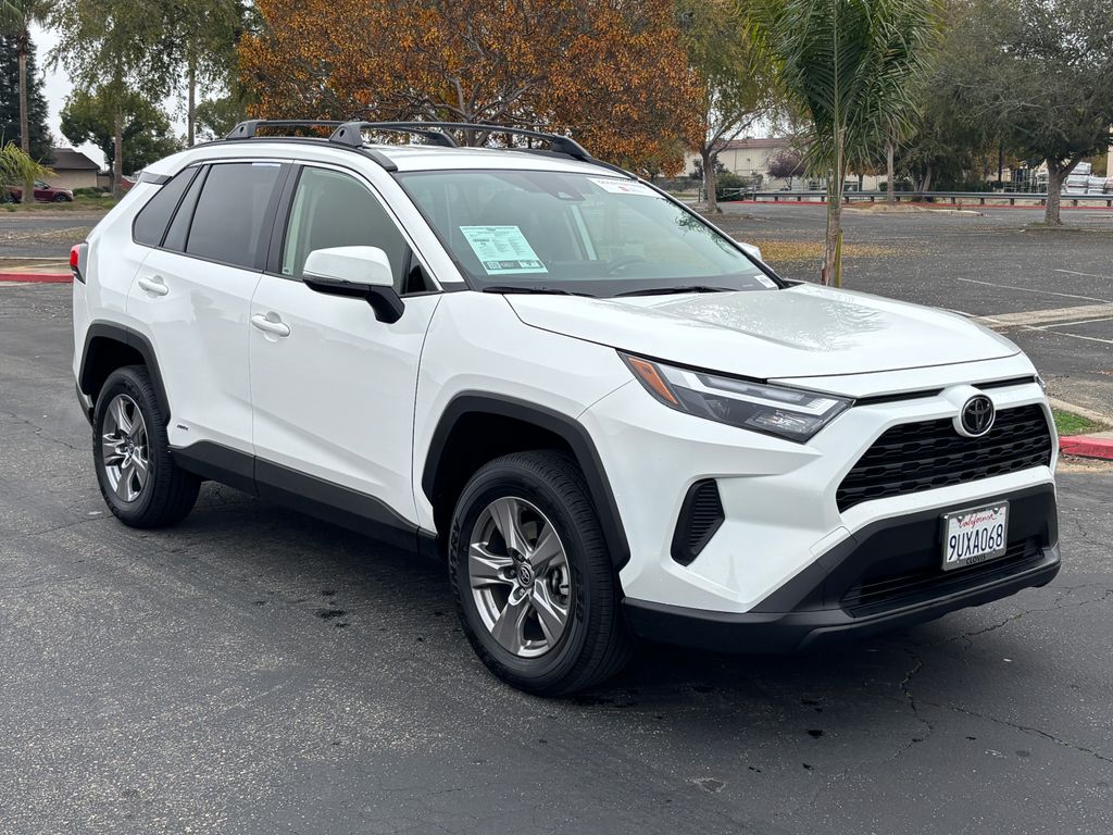Thumbnail: 2025 Toyota RAV4 - 3