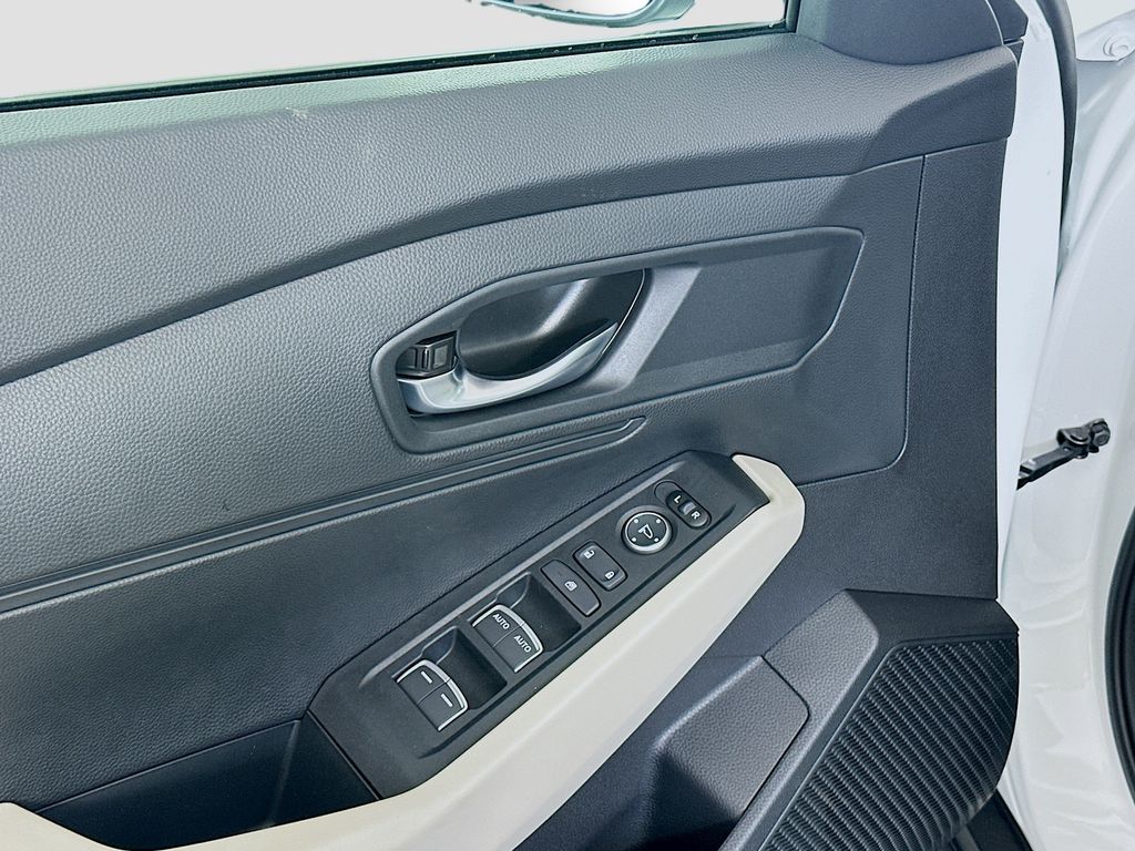 Thumbnail: 2025 Honda Accord - 19