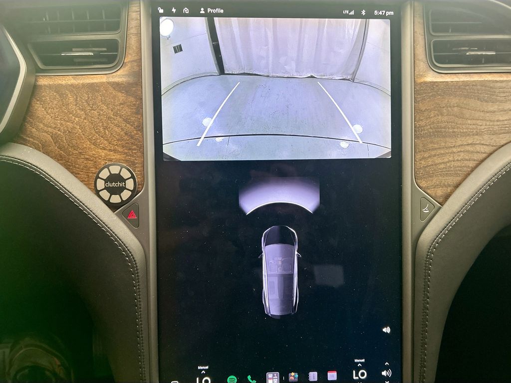 Thumbnail: 2018 Tesla Model X - 16