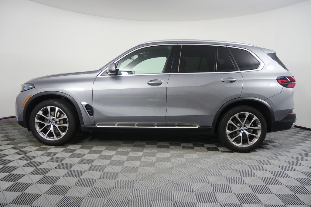 Thumbnail: 2024 BMW X5 - 6