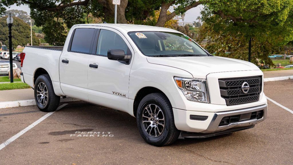 Used 2022 Nissan Titan SV 4D Crew Cab