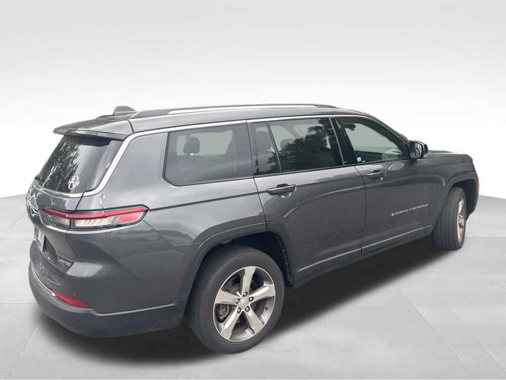 Used 2022 Gray Jeep Limited image 2