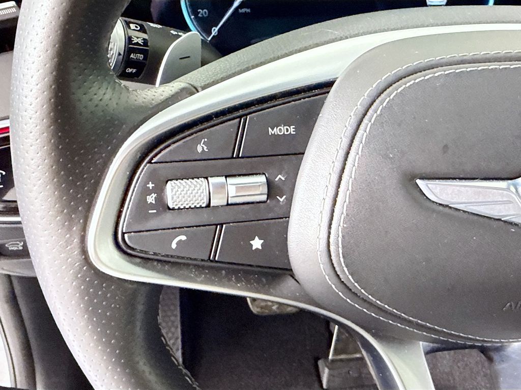 Thumbnail: 2024 Genesis GV70 - 11