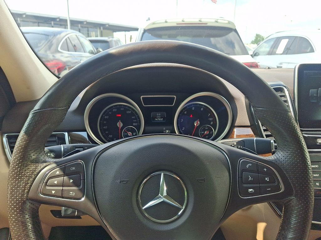 Thumbnail: 2016 Mercedes-Benz GLE - 21