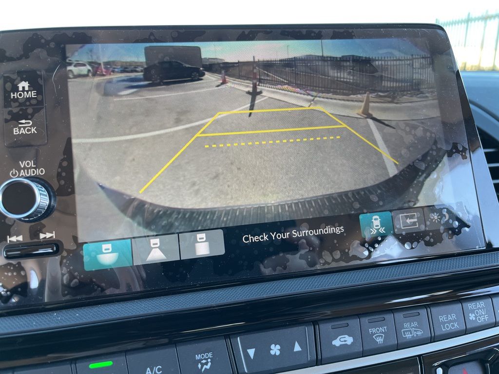 Thumbnail: 2026 Honda Odyssey - 25