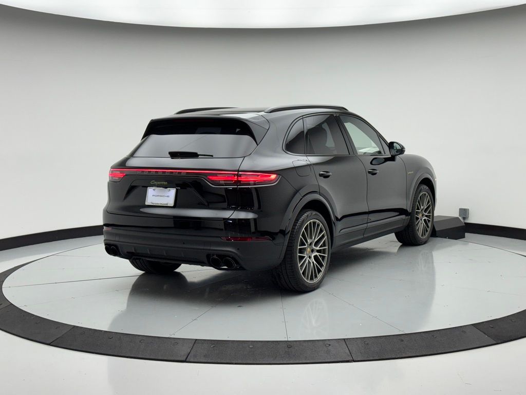 2023 Porsche Cayenne Platinum Edition 5