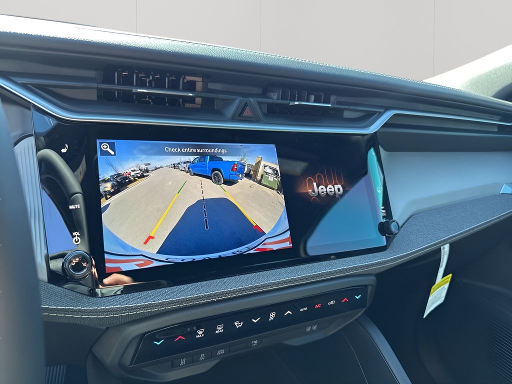 New 2026 White/off-white Jeep Laredo image 37