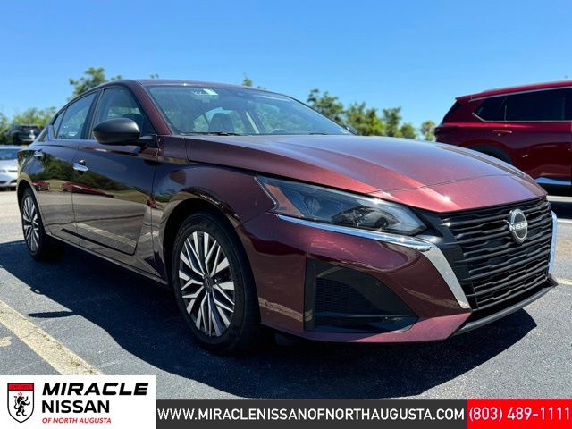 2024 Nissan Altima 2.5 SV's photo