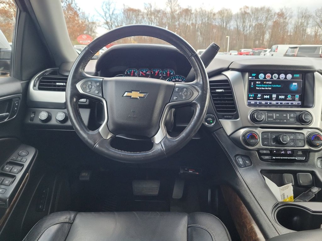 2018 Chevrolet Suburban LT 9