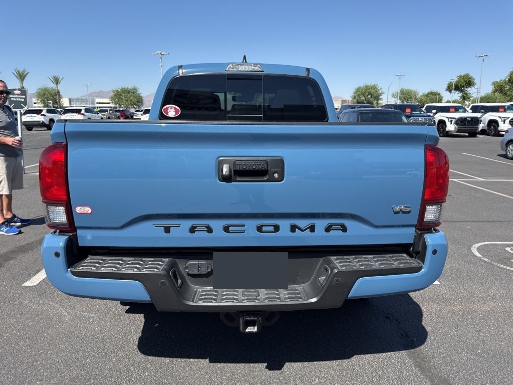 Thumbnail: 2019 Toyota Tacoma - 13