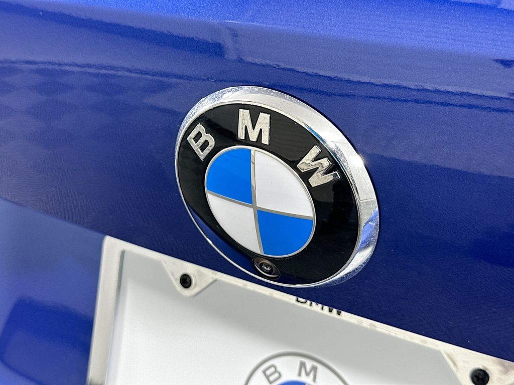 Thumbnail: 2026 BMW i4 - 22