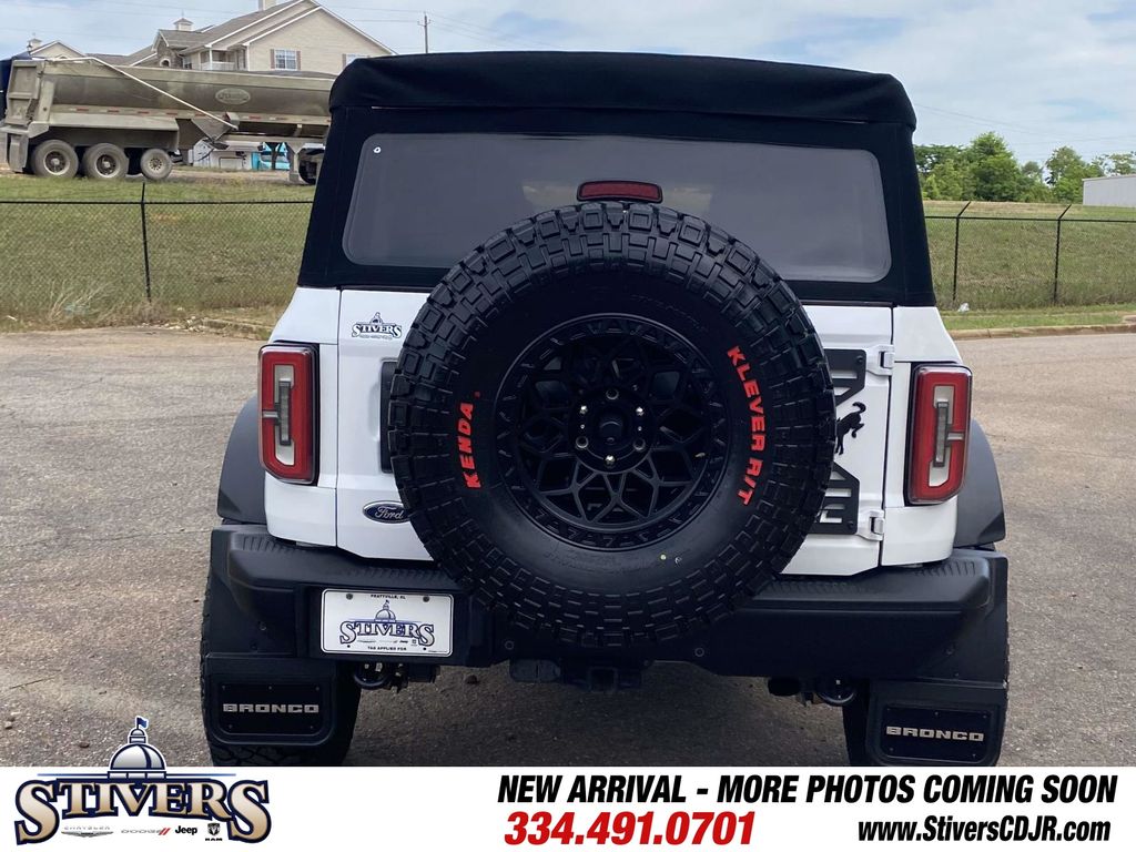 2022 Oxford White Ford Bronco Badlands 4X4 SUV
