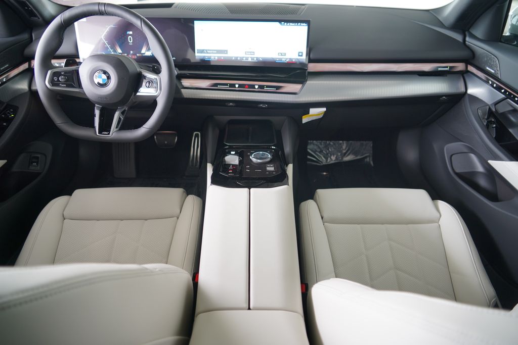 Thumbnail: 2027 BMW 5 Series - 13