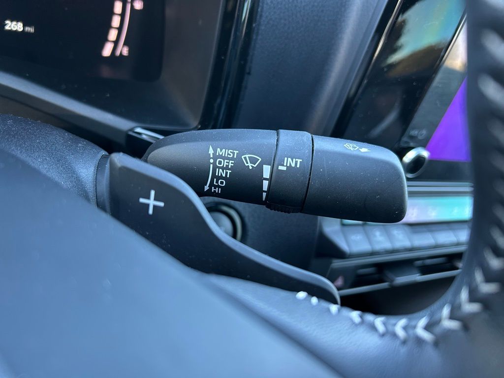 Thumbnail: 2025 Toyota Camry - 21