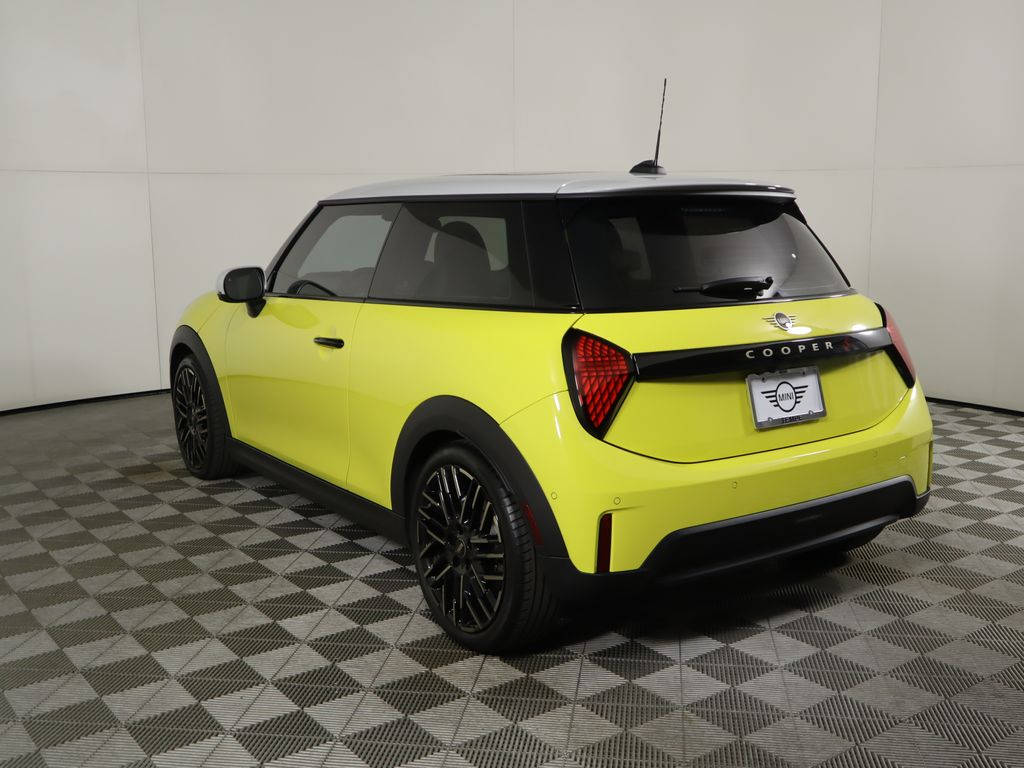 2025 MINI Cooper S 7