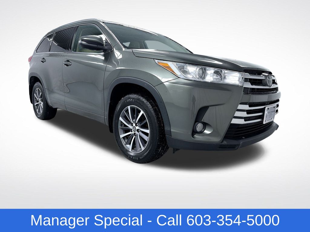 2018 Toyota Highlander XLE's photo