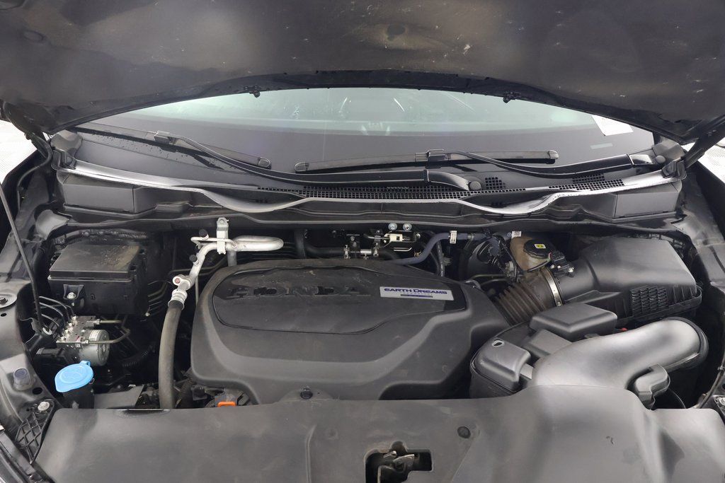 Thumbnail: 2019 Honda Odyssey - 14