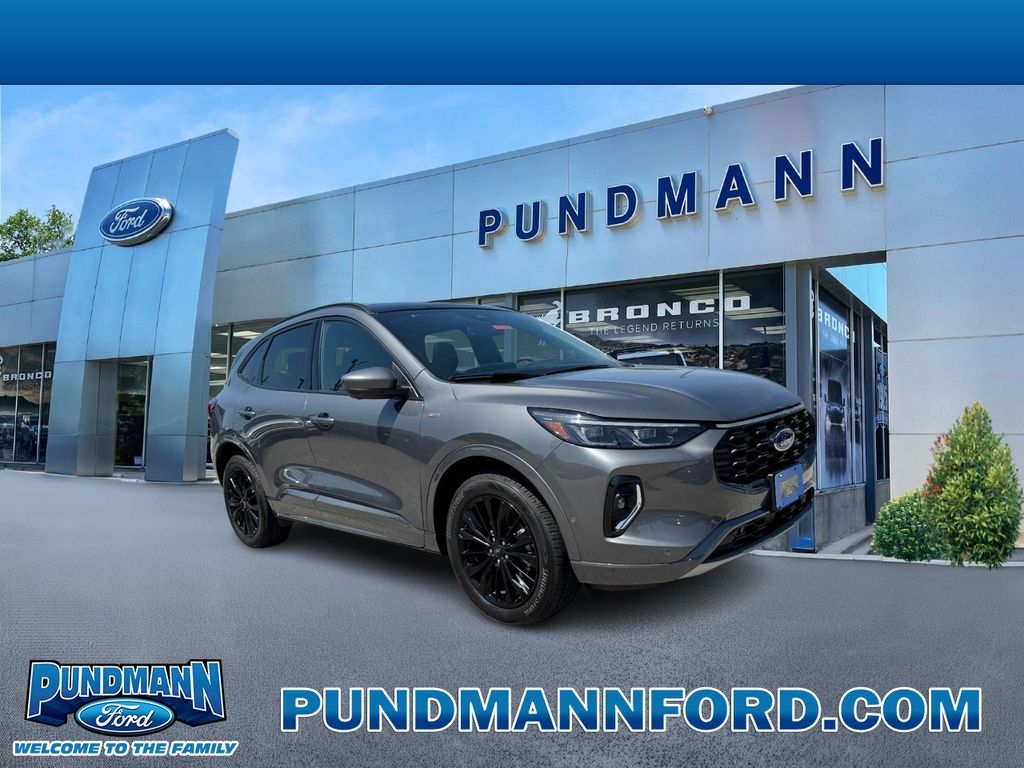 Gray Metallic 2023 Ford Escape SUV / Crossover All-Wheel Drive Automatic