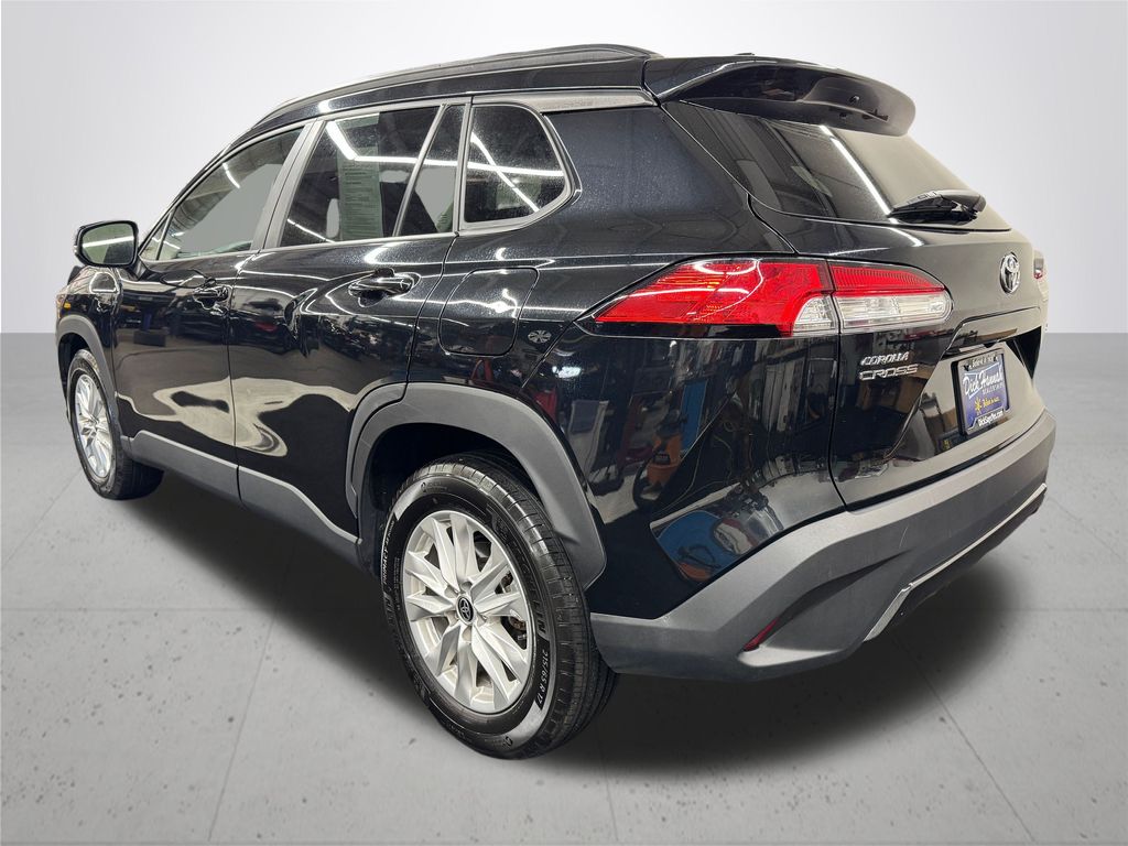 2024 Toyota Corolla Cross LE